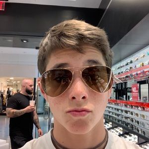 Meet your Posher, Brian